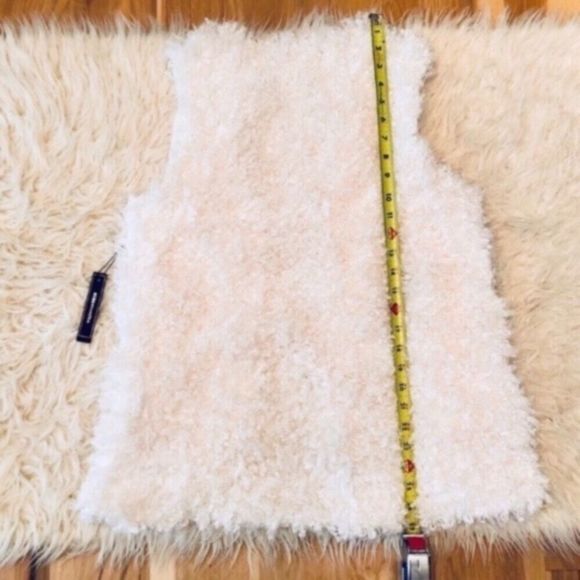 BCBGMAXAXRIA Soft Boucle Open Vest NEW - Picture 6 of 6